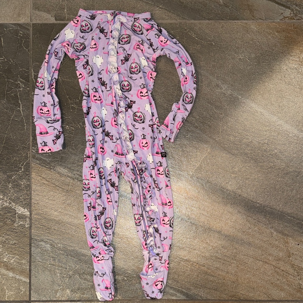 Lev Baby Baby Halloween One Piece Zippy Ruffle pajama - ghost, bats, pumpkins